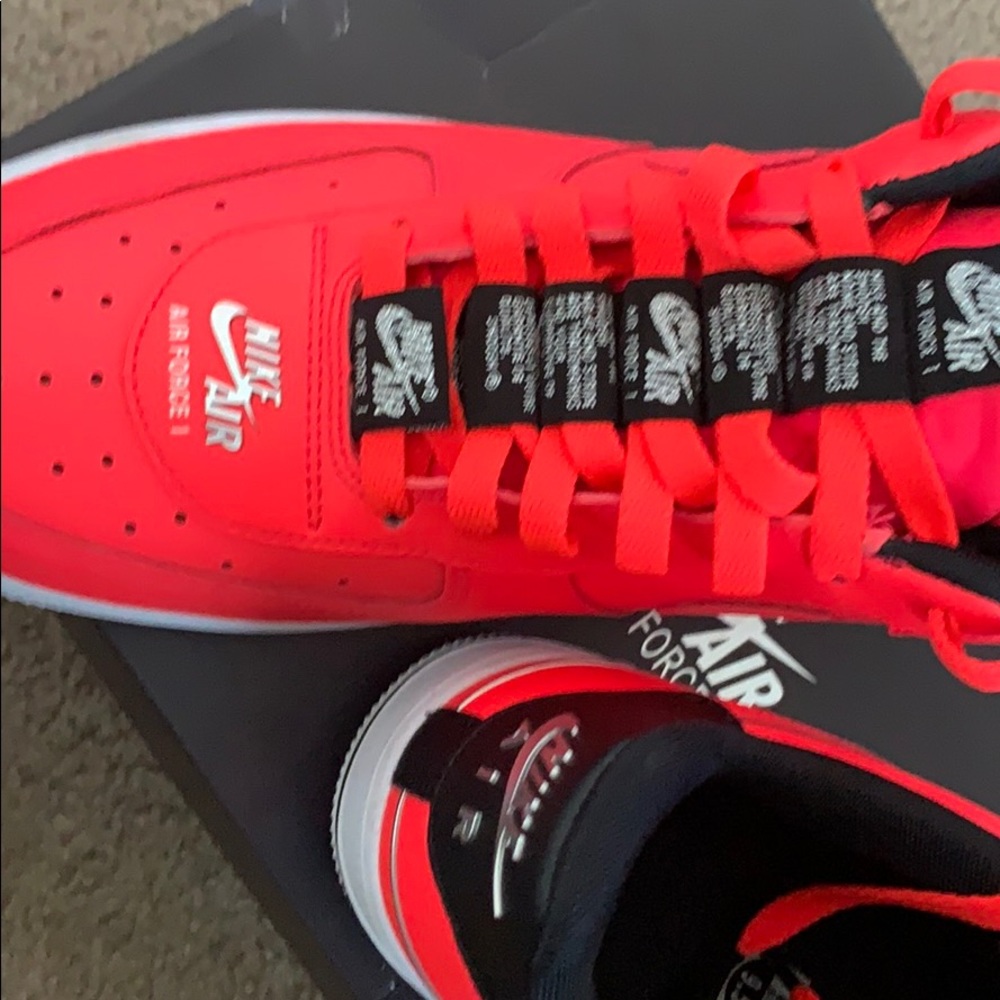 Shoes - Picture 4 of 6